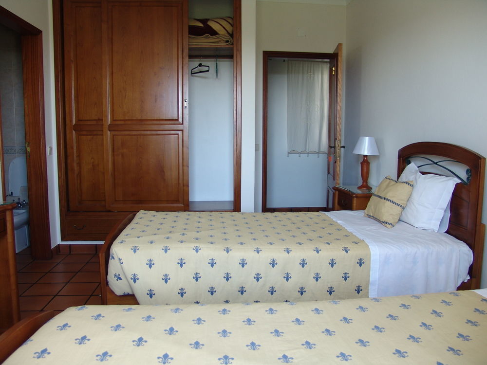 A Deolinda Guest House Santiago do Cacem Bagian luar foto