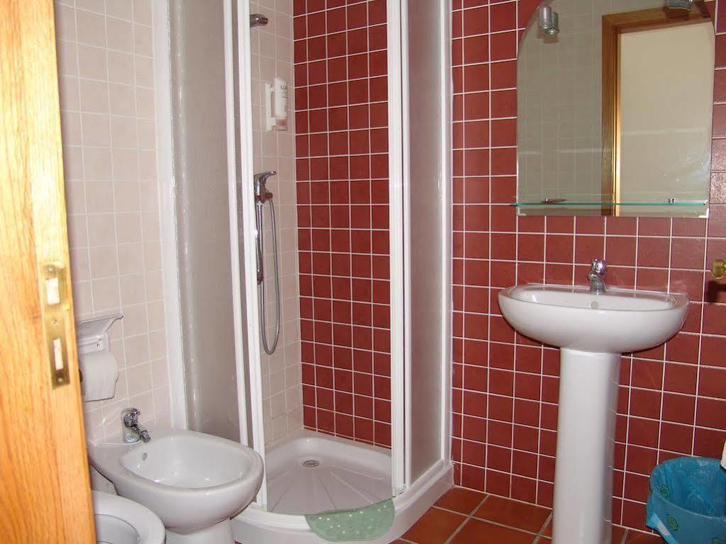 A Deolinda Guest House Santiago do Cacem Bagian luar foto